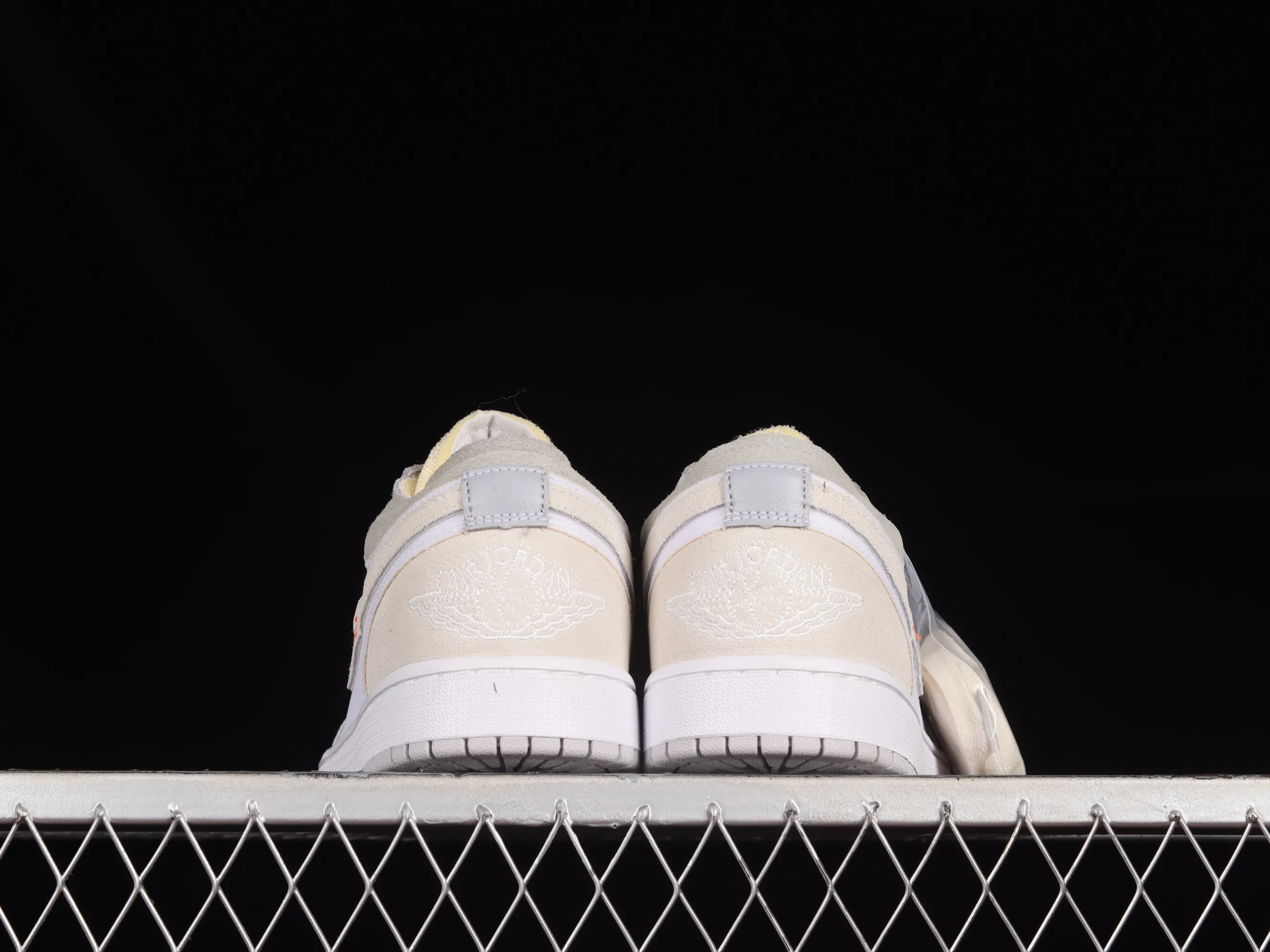 All categories Air Jordan Jordan series basketball shoes Air Jordan 1 Low Air Jordan 1 Low "White and Phantom" AJ1 Joe 1 off-white retro cultural leisure sports sneakers DN1635-100